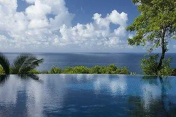 Residence On The Rocks Takamaka Villa